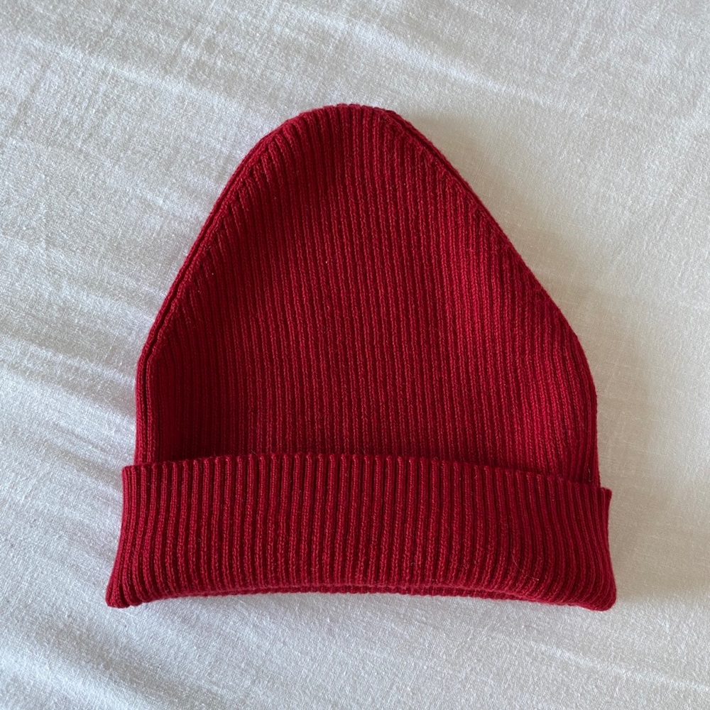 BRAND NEW JAMES STREET CO BEANIE